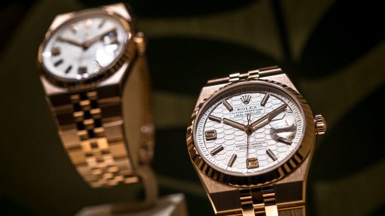 Despite High Tariffs, Swiss Watch Sales Continue to Rise Due to US Demand