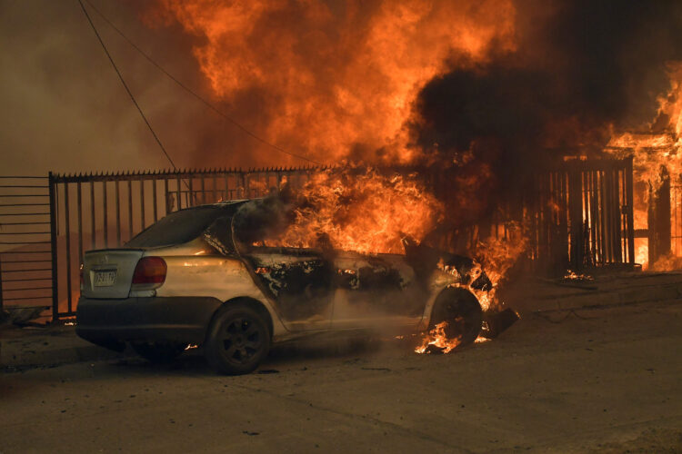 As Wildfires Kill at Least Eighteen lives, The President of Chile Proclaims a State of Calamity