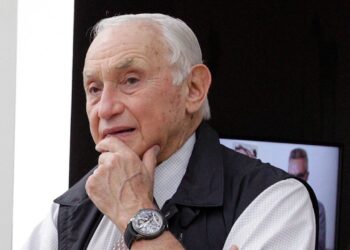Les Wexner, a Billionaire, Tells US Legislators That Epstein “Conned” Him and That he Was Naive