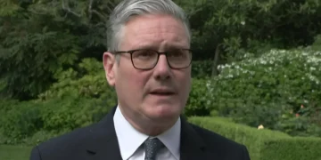 Starmer Claims That Officials Purposefully With held the Mandelson Screening Results From Me