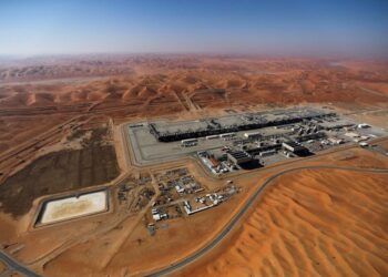 As the Hormuz Crisis Worsens, Iraq Reports a Massive Oil Discovery Close to the Saudi Border