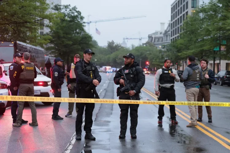 Court Documents Suggest That The White House Gunman had Previous Run-ins With the Secret Service