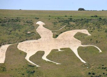 The Rudest Chalk Figure in the UK is Given a Glow-up to Prevent it From Fading in the Rain