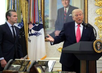 Trump Plays Diplomatic, Threatening Cards in Iran Conflict