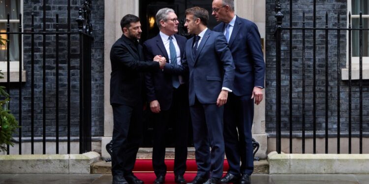 Zelensky to see Macron, Merz and Starmer in London on Sunday: France