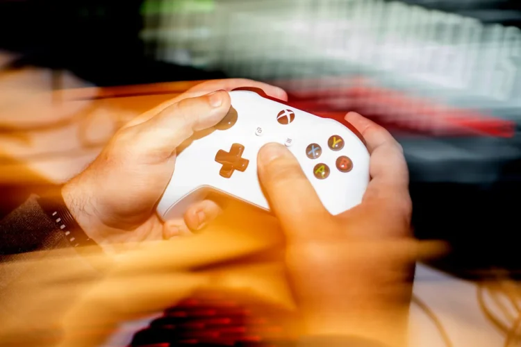 Gamers are Fighting the Industry to Prevent them From Turning off their Games