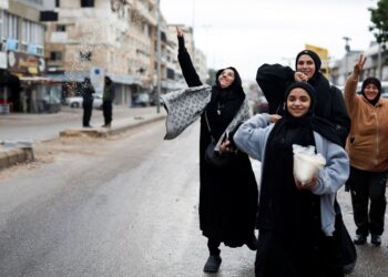 Despite a Truce Agreement, Israel and Hezbollah Resume Their Attacks