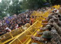 Thousands of Cockroach Protesters Marching on India’s Parliament are Stopped by Police
