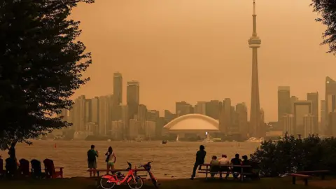 As Air Quality Advisories Spread to the US, More Than 800 Wildfires are Raging in Canada