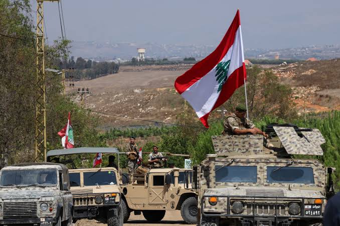 Following Israel’s Withdrawal, the Lebanese Army Claims its Troops are Moving into a “Pilot Zone