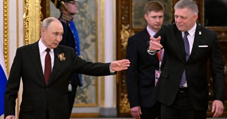 EU Nations Strive to Prevent a Catastrophic Modification of the Russian Oil Price Cap