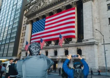 Ahead Of the Midterm Elections, the US Labour Market is Sharply Slowing Down